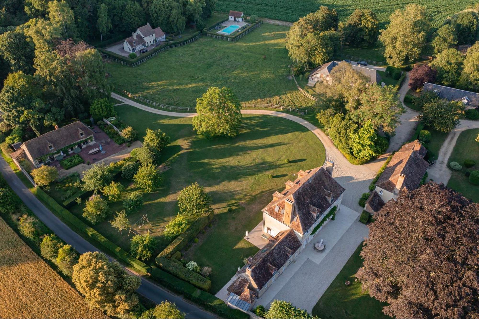 Вилла Bagatelle Avec Jardin Et Piscine Chauffee Bieville-en-Auge Экстерьер фото